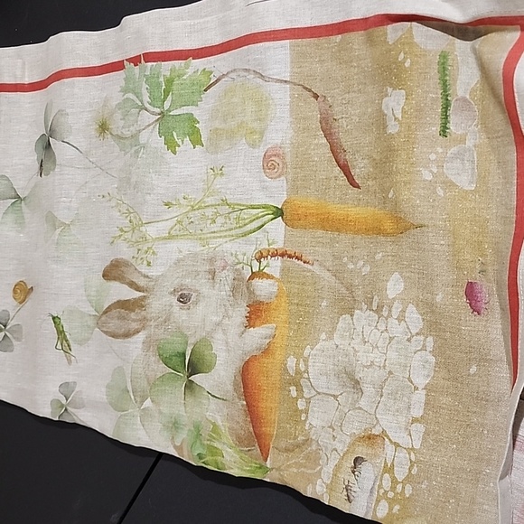 Woodland Bunny Table Runner 100% Linen and 6 cotton Napkins - Picture 5 of 8